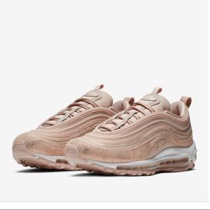 Meet your Posher, Cassidy